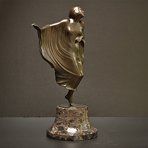 Art deco sculpture of expressionist dancer (Mary Wigman) by Berthold Stölzer