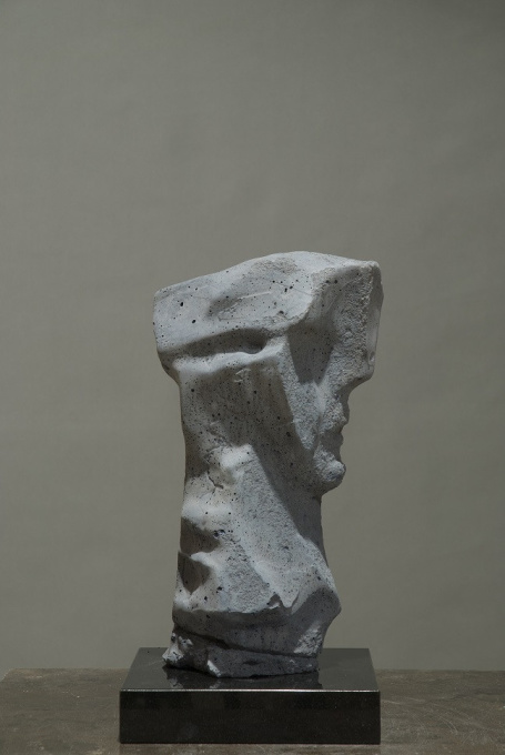 Concrete head - In Stock by Thomas Junghans