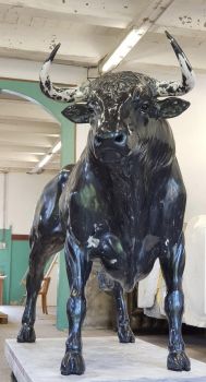 Stier life size by Chris Tap