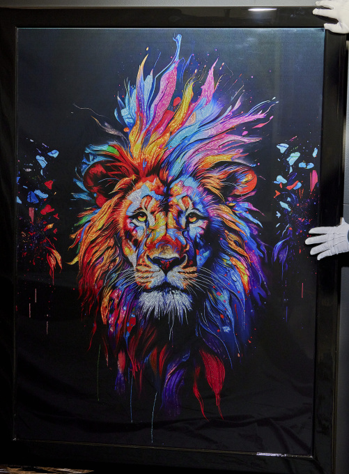 Abstract Lion by Angela Gomes