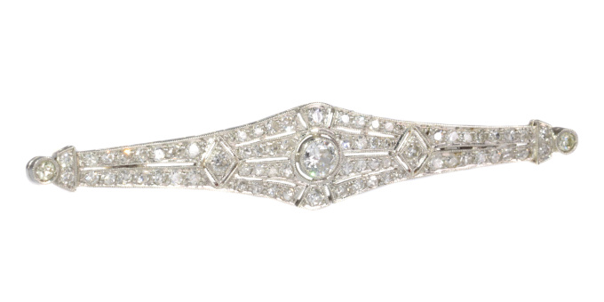 Vintage platinum Art Deco diamond bar brooch with 71 diamonds by Artista Sconosciuto