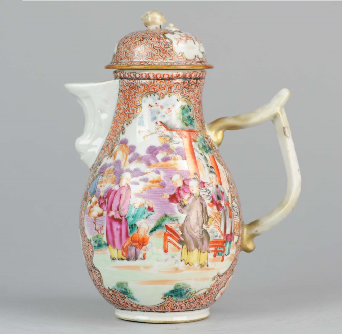 Qianlong Famille Rose Mandarin Lidded jug, (1735-1796) by Artiste Inconnu