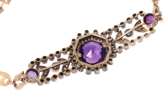 Antique gold bracelet with amethyst diamonds and pearls by Artiste Inconnu