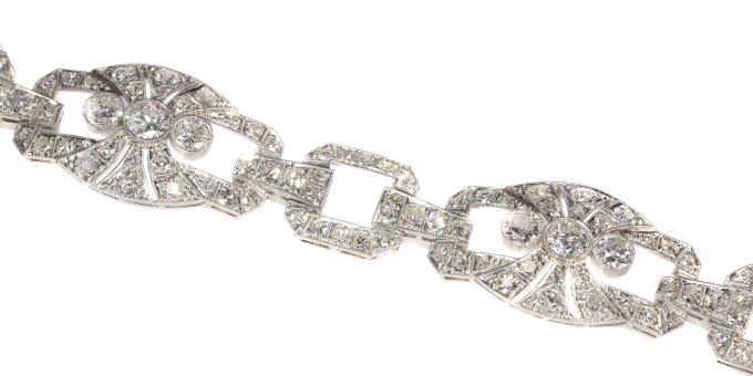 Authentic Art Deco platinum diamond bracelet 9.60 crt total diamond weight by Unbekannter Künstler