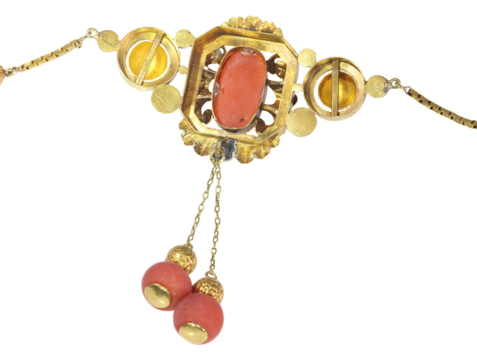 French Antique Gold and Coral Cameo Necklace by Unbekannter Künstler