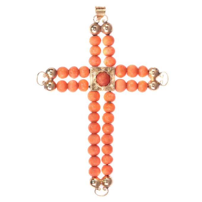 Antique Victorian 18K pink gold cross with blood coral beads by Artista Sconosciuto