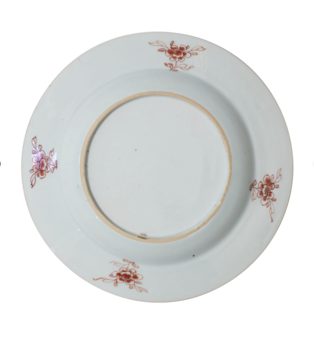 A rare set of twelve Chinese export porcelain plates bearing the arms of Jan Albert Sichterman (1692-1764) Qianlong period, circa 1730-1735 by Artista Desconhecido