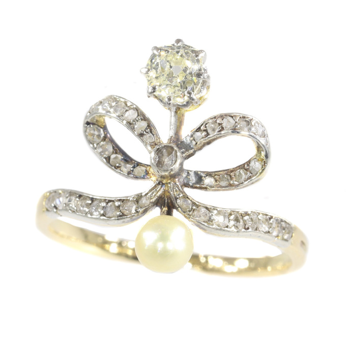Victorian vintage diamond bow ring by Unbekannter Künstler